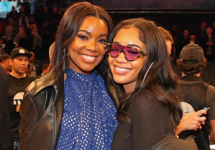 Discovering Trinidad Valentin: Saweetie's Mom and Her Striking Presence