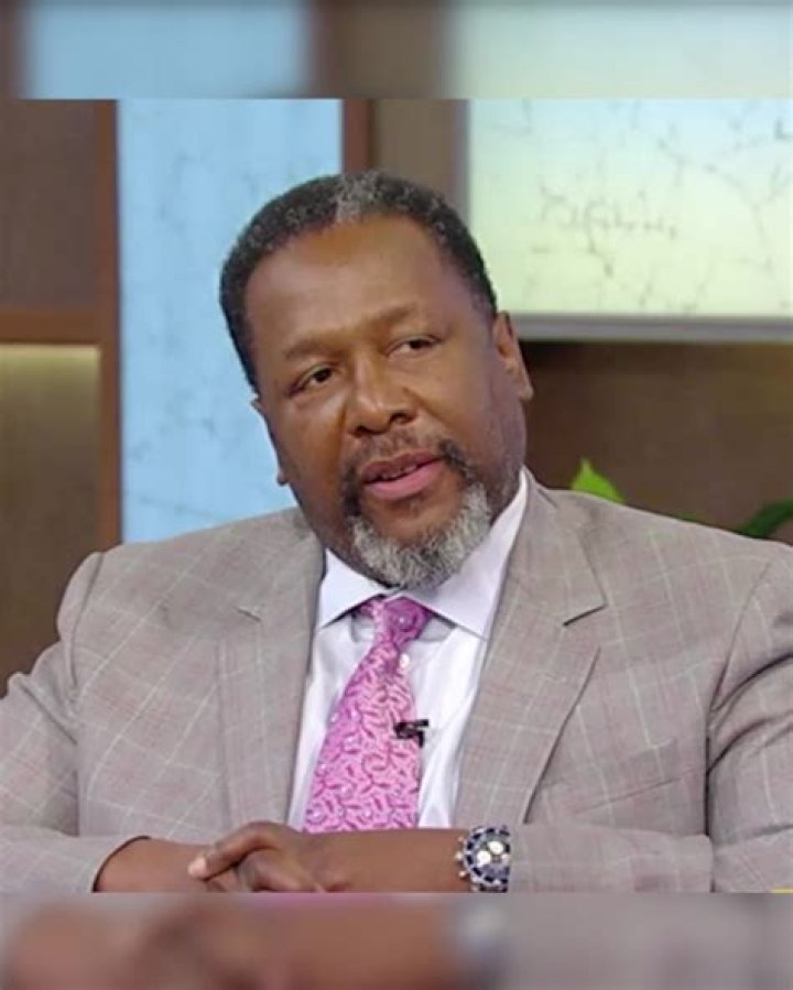 Exploring the Personal Life: Is There a **Wendell Pierce Spouse**?