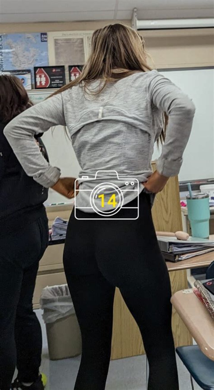 Hs Teen Candid Ass