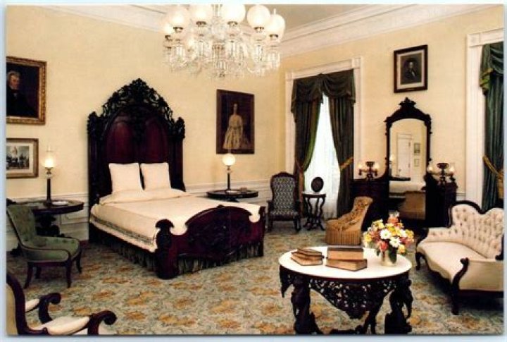 Inside the Lincoln Bedroom: History & Secrets of the White House Suite