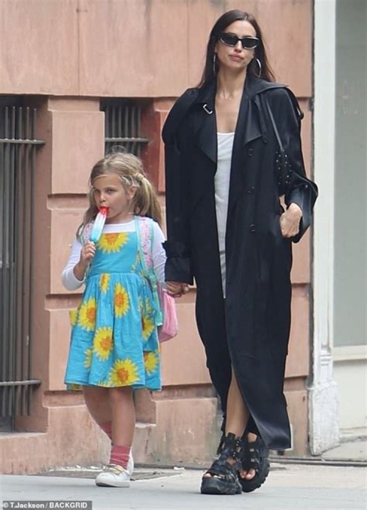 Irina Shayk Daughter Father: Unpacking the Family Story