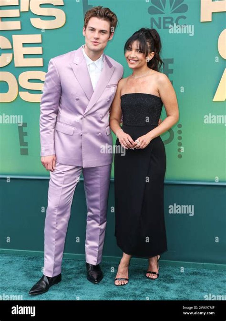 Is Noah Lalonde and Nikki Rodriguez Dating? Unraveling the Speculation