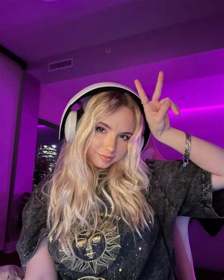Kassidie Kosa: From Homeless Teen to Digital Icon and Beyond