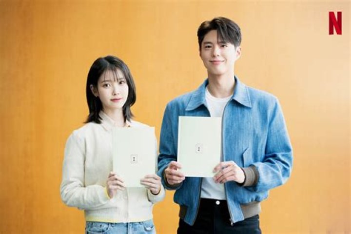 Park Bo Gum's Love Life: Rumors & Relationships Explored