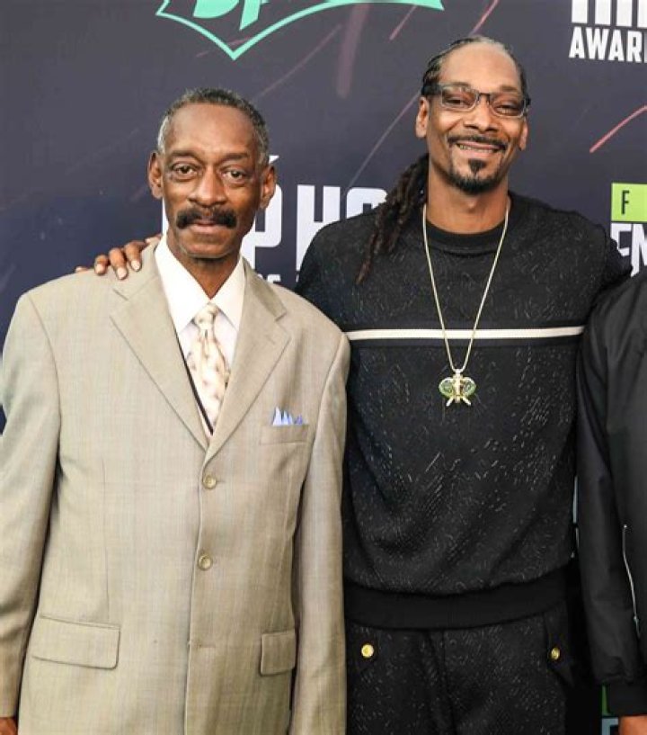 Snoop Dogg's Father: Vernell Varnado & Their Relationship Explained