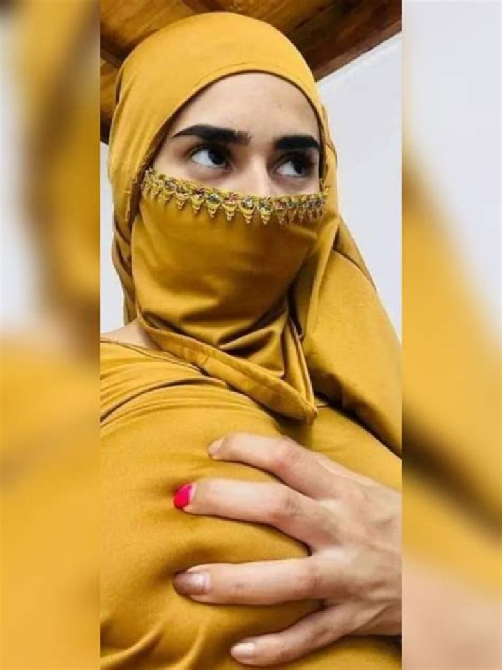Sotwe Hijab: Discovering Practical Style for Today's Woman