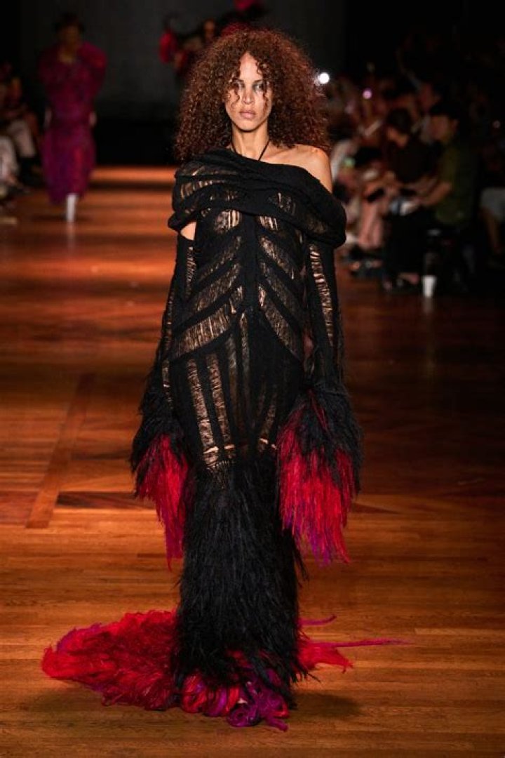 Top Model Nomie: Fashion, Lifestyle & More
