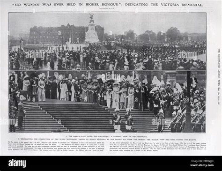 Unveiling Queen Victoria's Height: A Look at Her Stature and Legacy